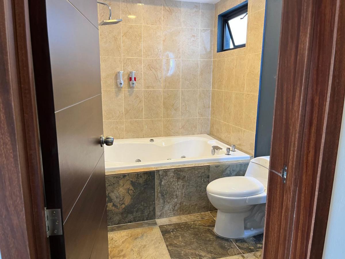 Hotel La Bikina Текила Экстерьер фото